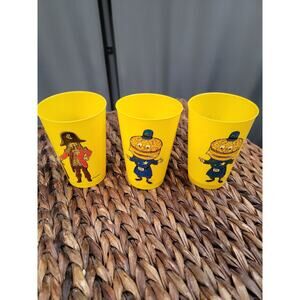McDonalds Vintage Plastic Cups , Two Hamburglars, 1 Captain Crook (3)